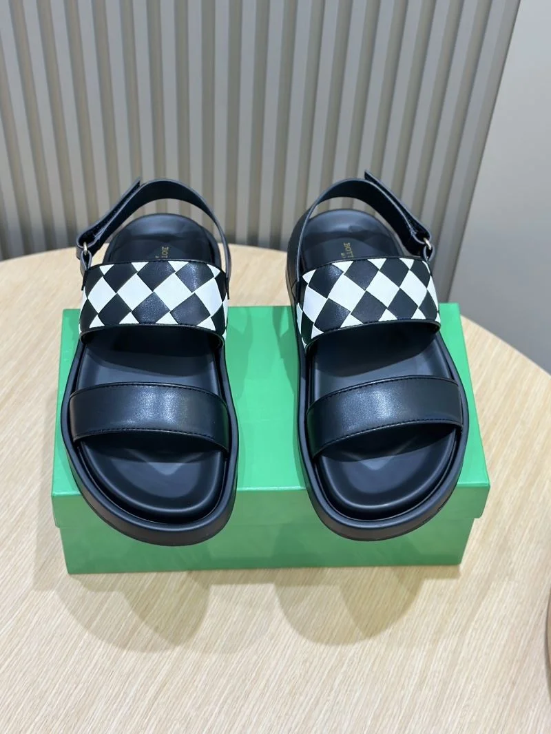 AllSeason Bottega Veneta Sandals 5031