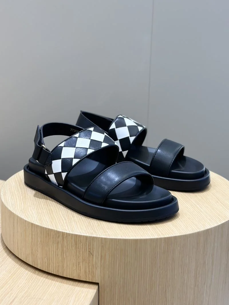 AllSeason Bottega Veneta Sandals 5031
