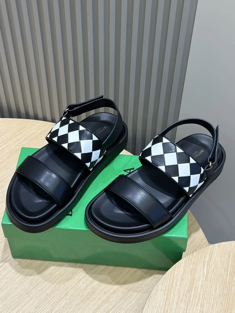 AllSeason Bottega Veneta Sandals 5031