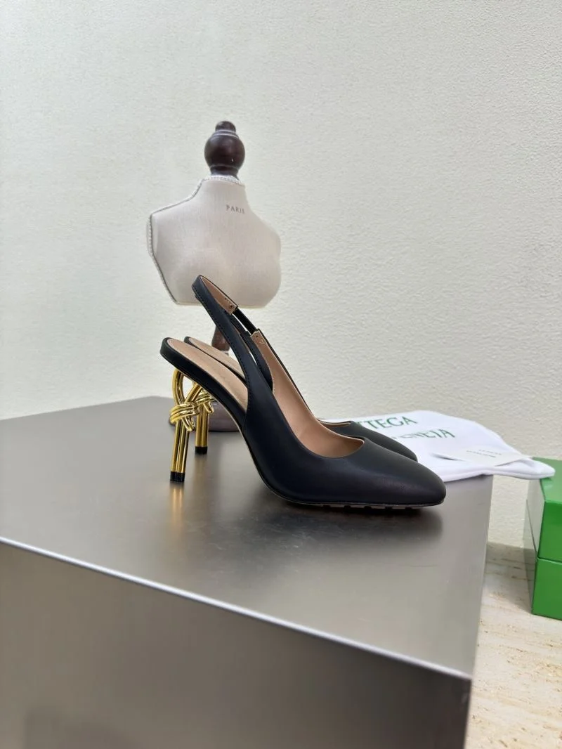 Refined Bottega Veneta Sandals 12932