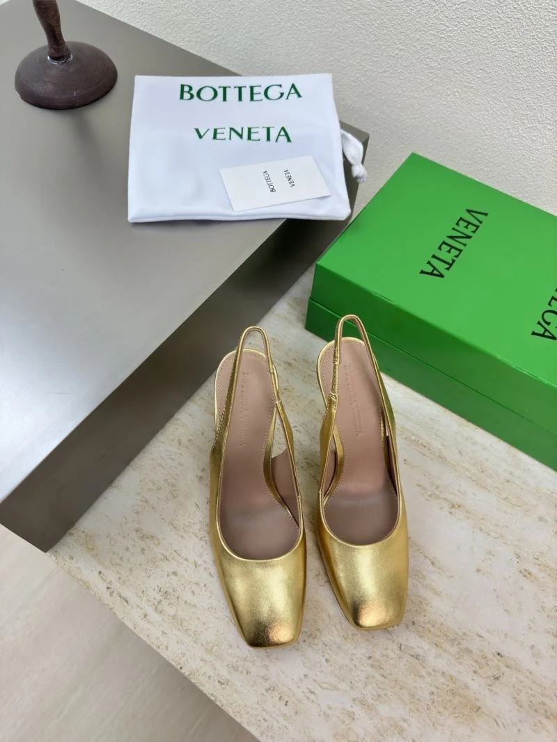 Minimalist Bottega Veneta Sandals 12936