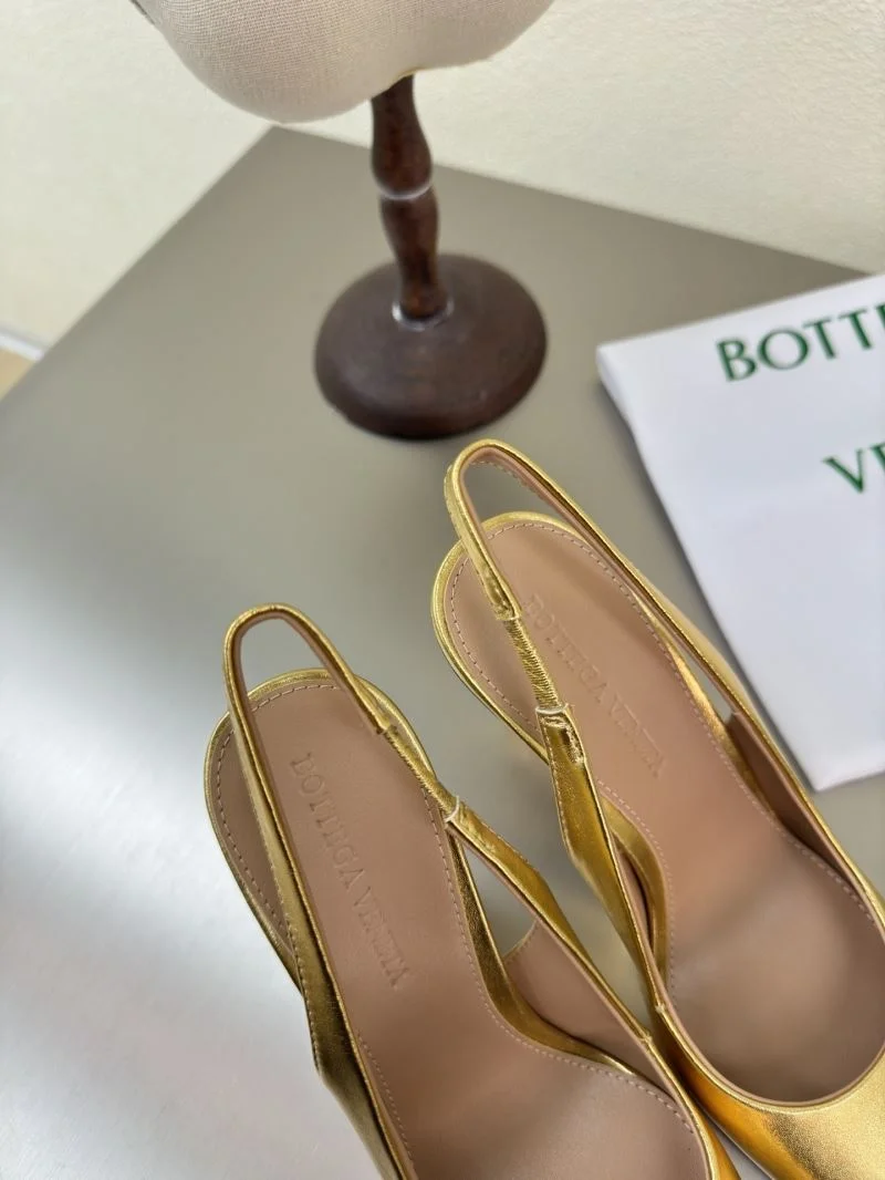 Minimalist Bottega Veneta Sandals 12936