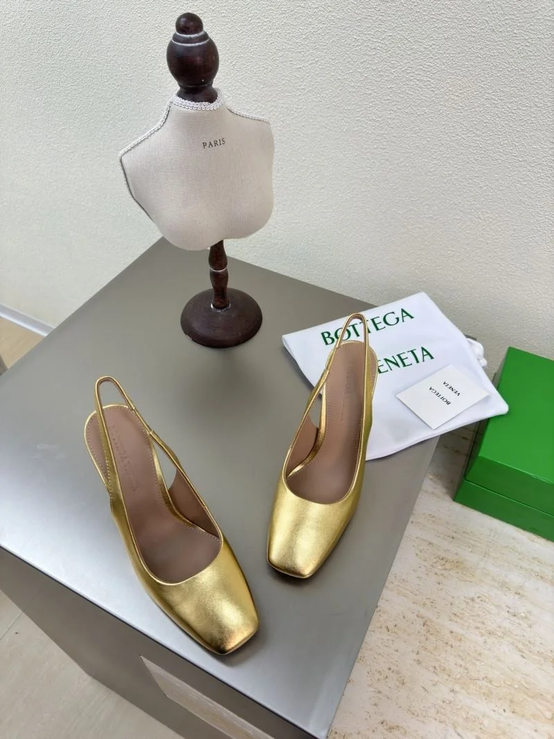 Minimalist Bottega Veneta Sandals 12936