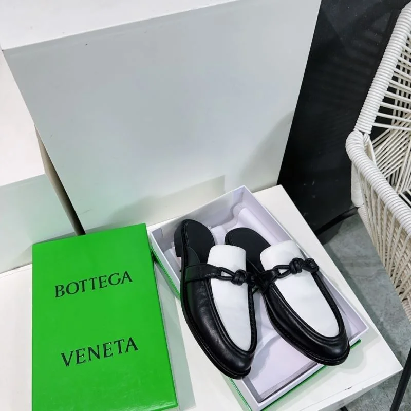 SunProtective Bottega Veneta Sandals 12925