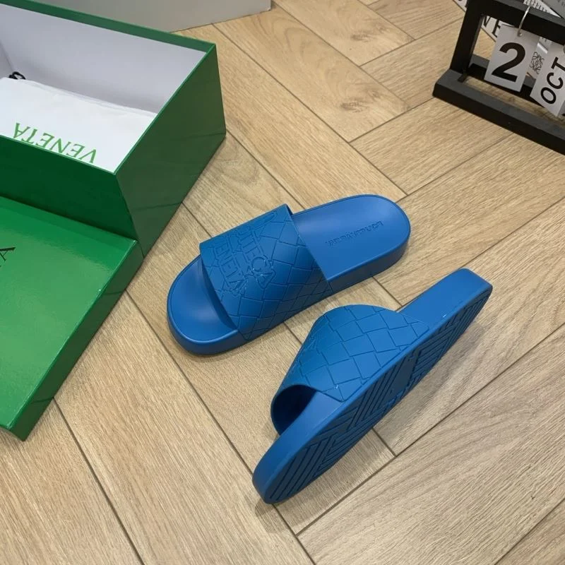Flexible Bottega Veneta Sandals 10493