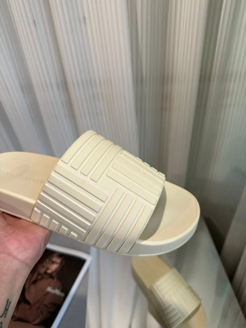 Bottega Veneta Sandals Modern 10461