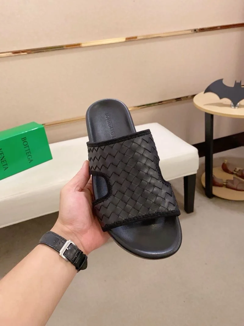 Sporty Bottega Veneta Sandals 14646