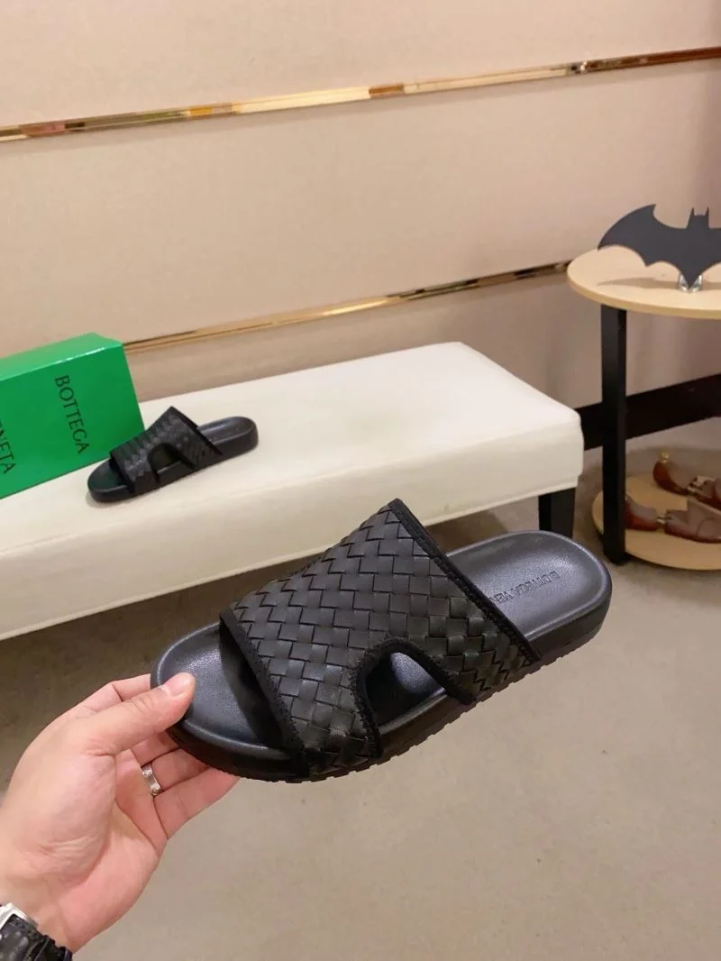 Sporty Bottega Veneta Sandals 14646