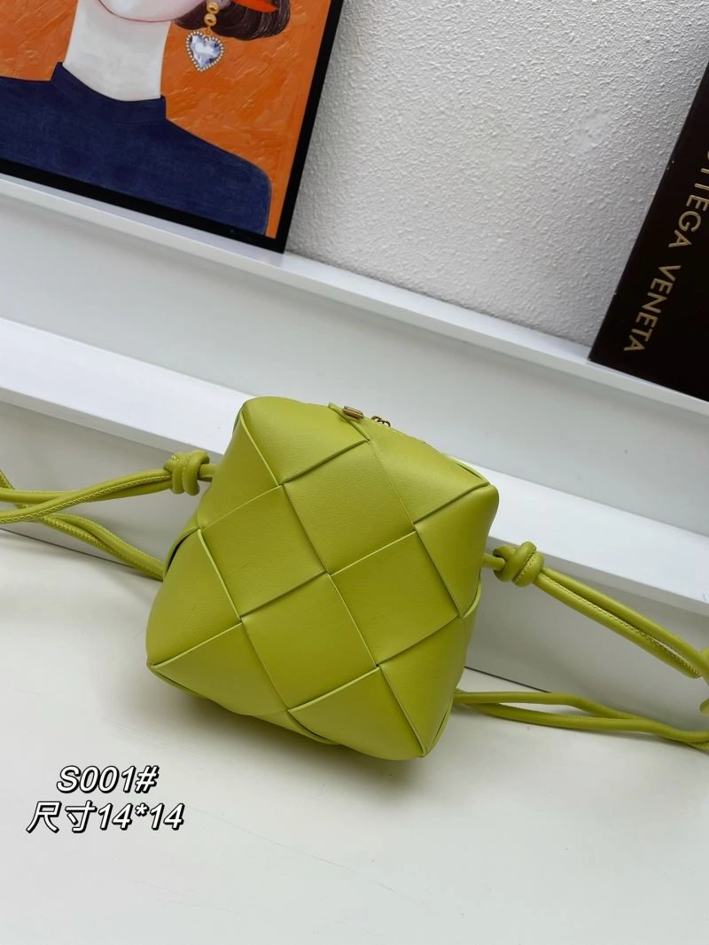 Unisex Bottega Veneta Satchel Bags 84704