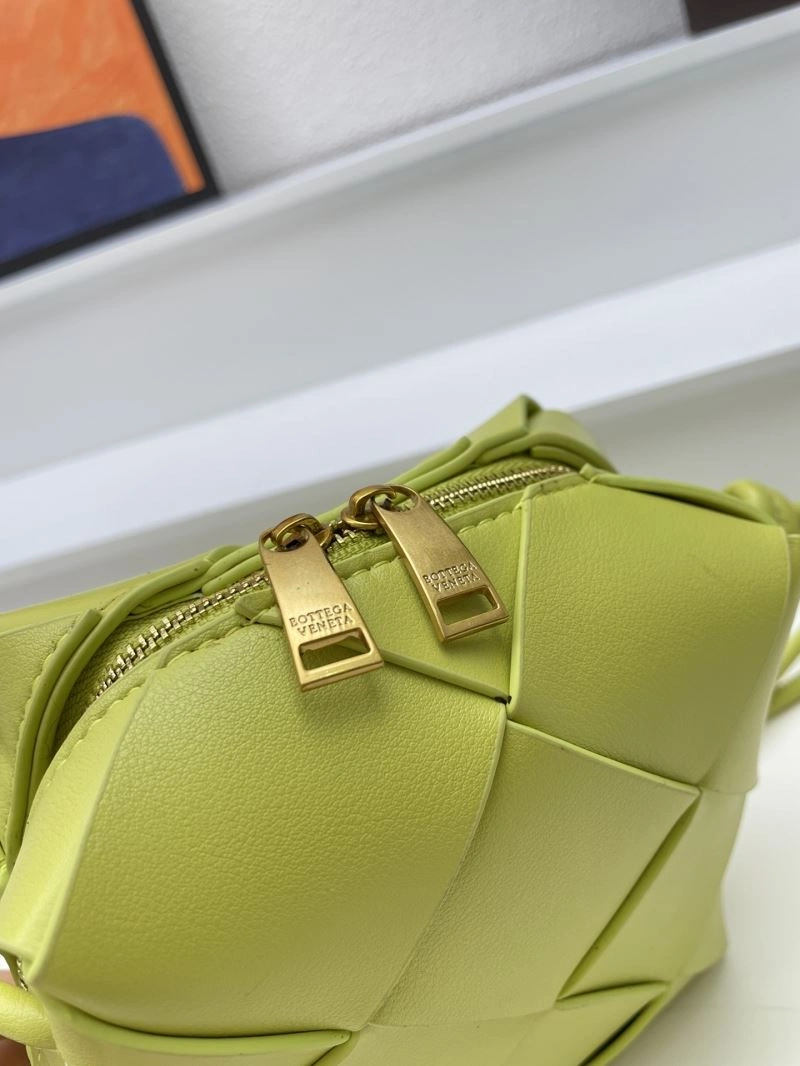 Unisex Bottega Veneta Satchel Bags 84704