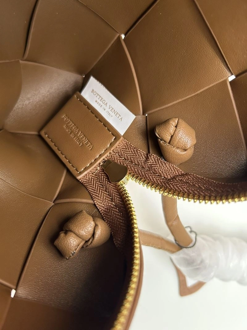 Bottega Veneta Satchel Bags Fashionable 84741