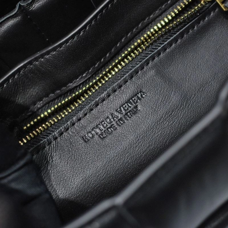 Bottega Veneta Satchel Bags EasyCare 68057