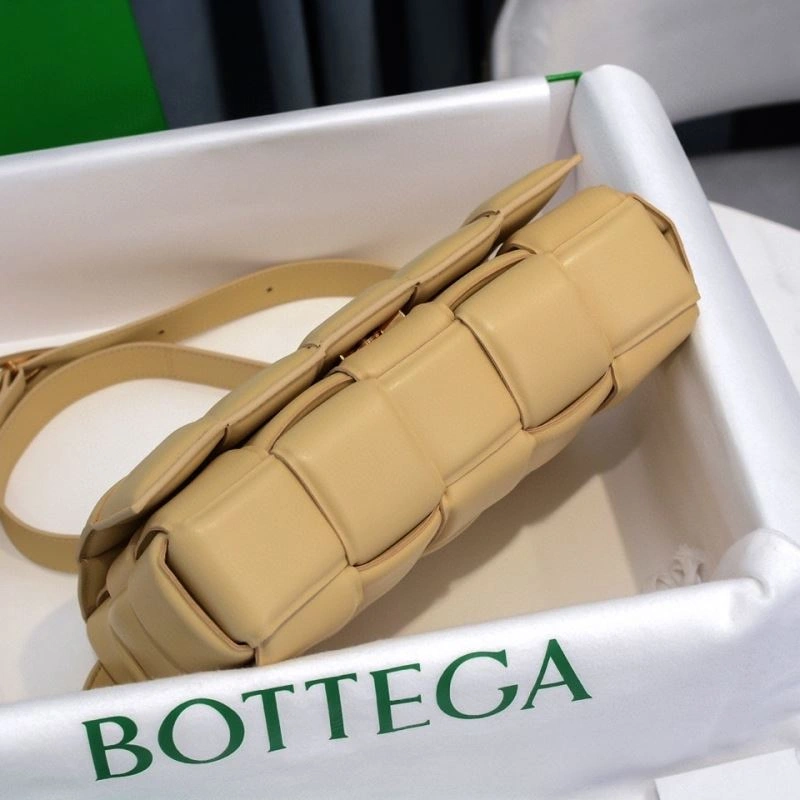 Bottega Veneta Satchel Bags Versatile 68065