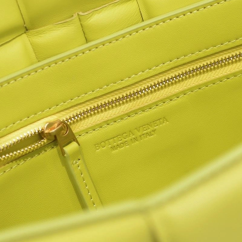 ModernLook Bottega Veneta Satchel Bags 68049