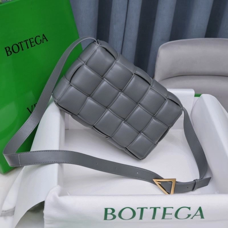 Bottega Veneta Satchel Bags Unisex 68048