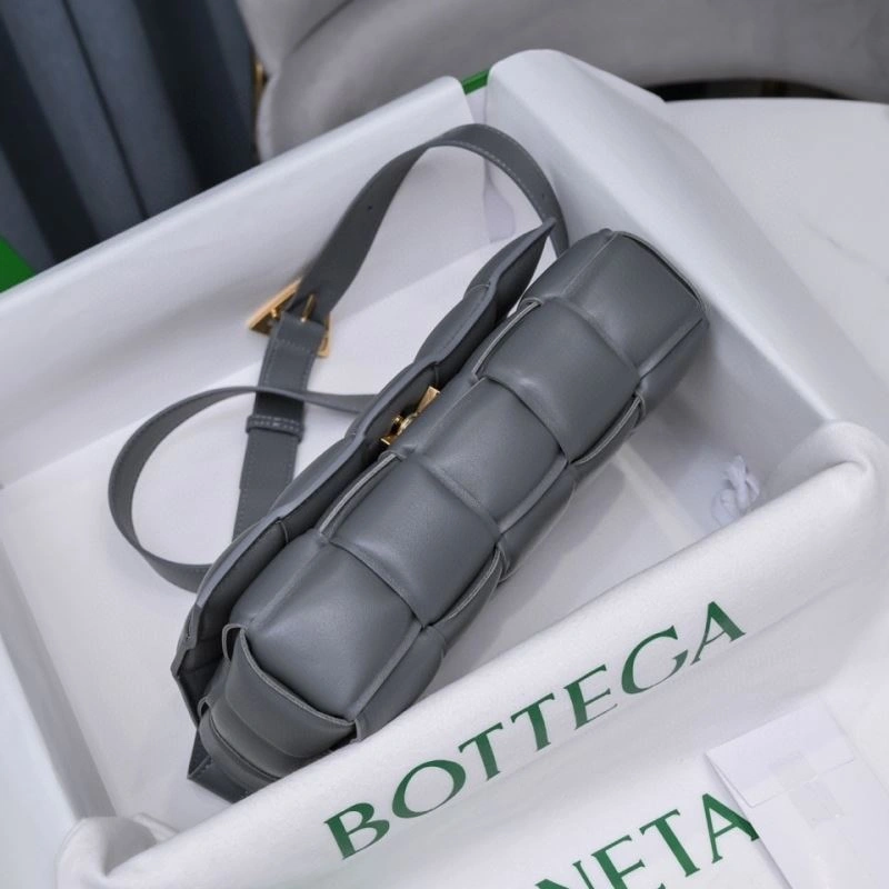 Bottega Veneta Satchel Bags Unisex 68048