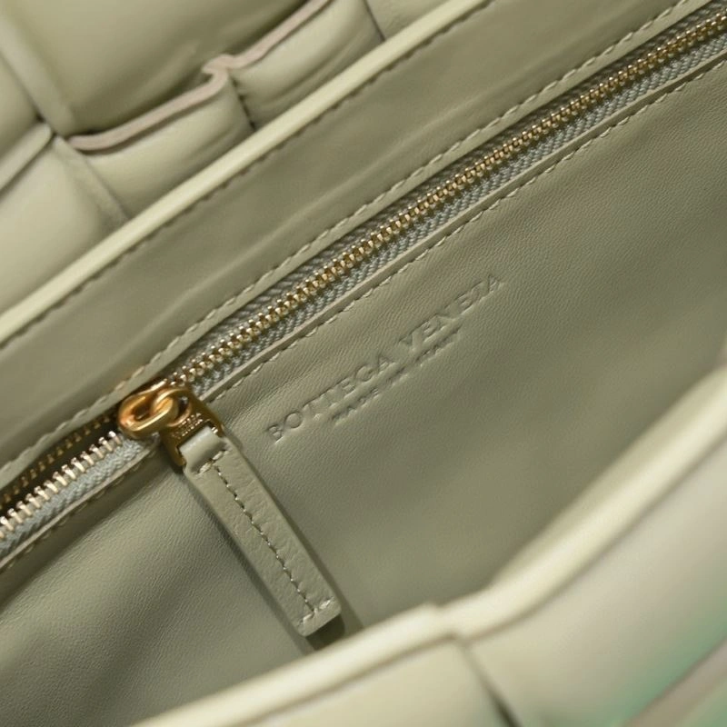 Bottega Veneta Satchel Bags FlexibleFit 68039
