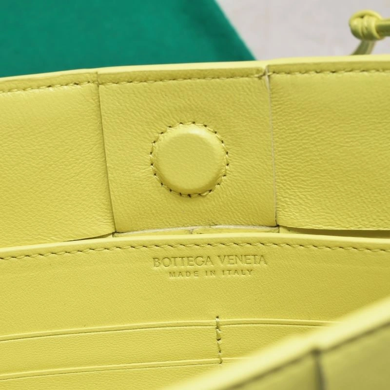 Bottega Veneta Satchel Bags Classic 67986