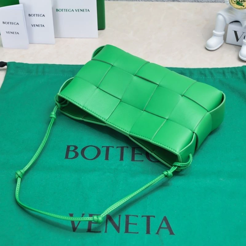 Bold Bottega Veneta Satchel Bags 67938