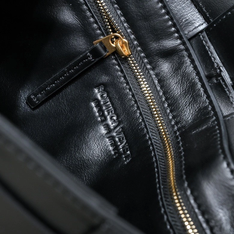 Bottega Veneta Satchel Bags Attractive 67886