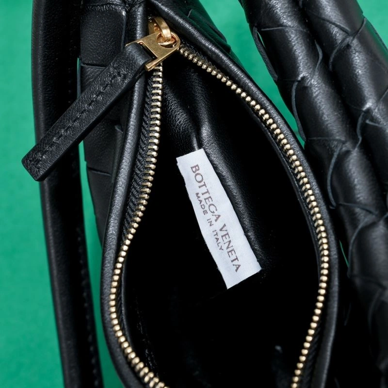 Bottega Veneta Satchel Bags Vibrant 67822