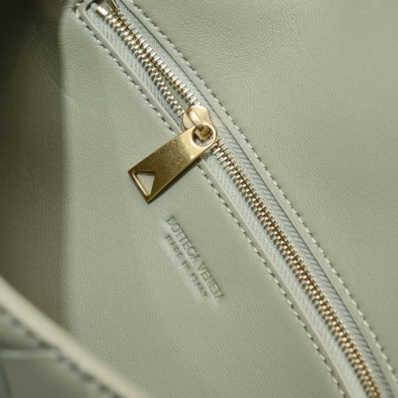 ModernLook Bottega Veneta Satchel Bags 67815