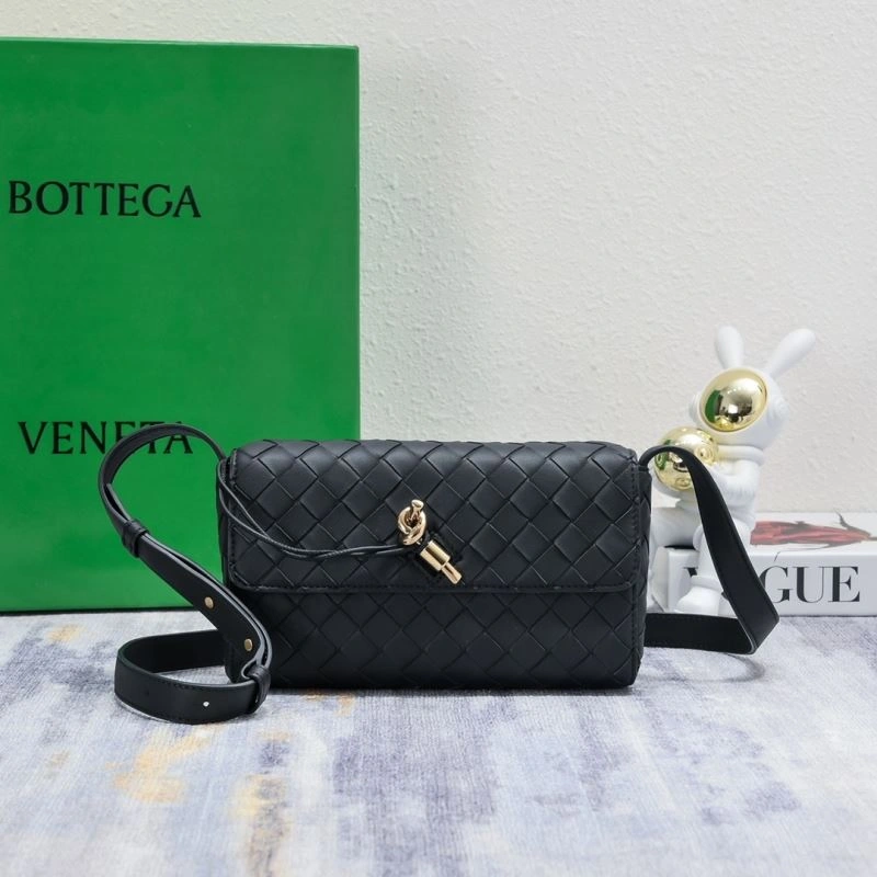 Bottega Veneta Satchel Bags Snug 67813