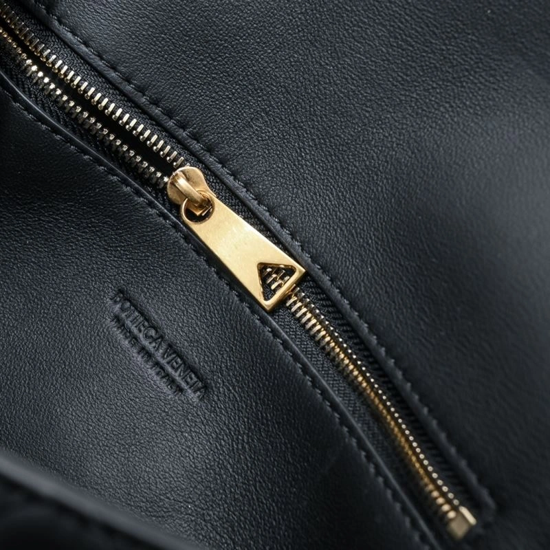 Bottega Veneta Satchel Bags Snug 67813