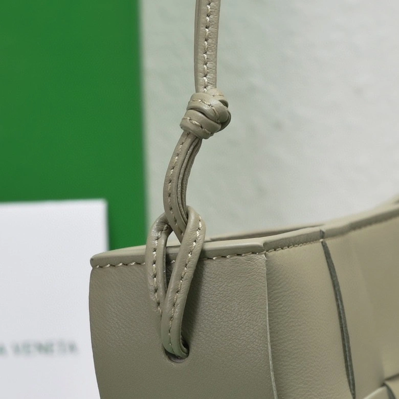 Bottega Veneta Satchel Bags Refined 67828