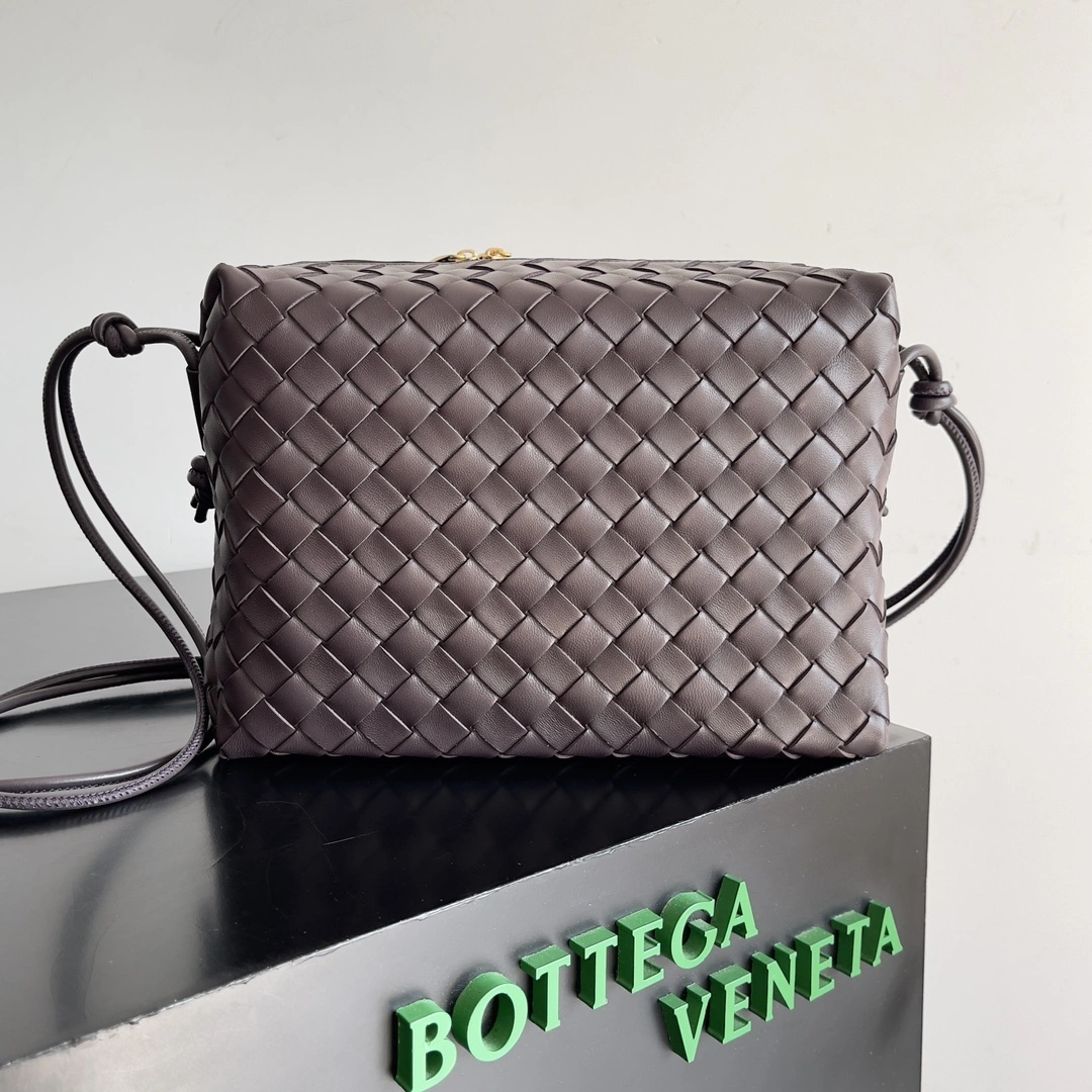 Bottega Veneta Satchel Bags Fashionable 67725
