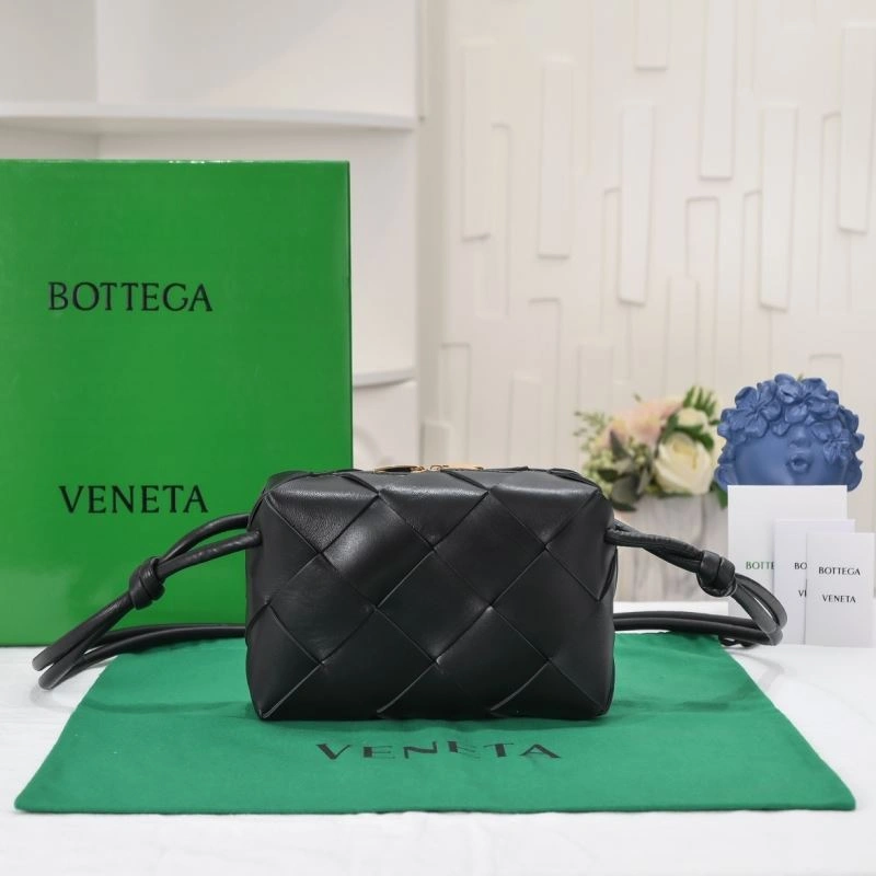 Bottega Veneta Satchel Bags Unisex 64240