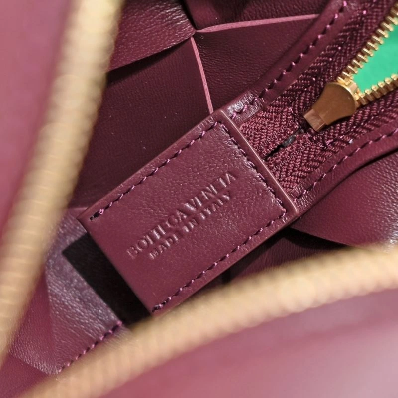 Effortless Bottega Veneta Satchel Bags 64149