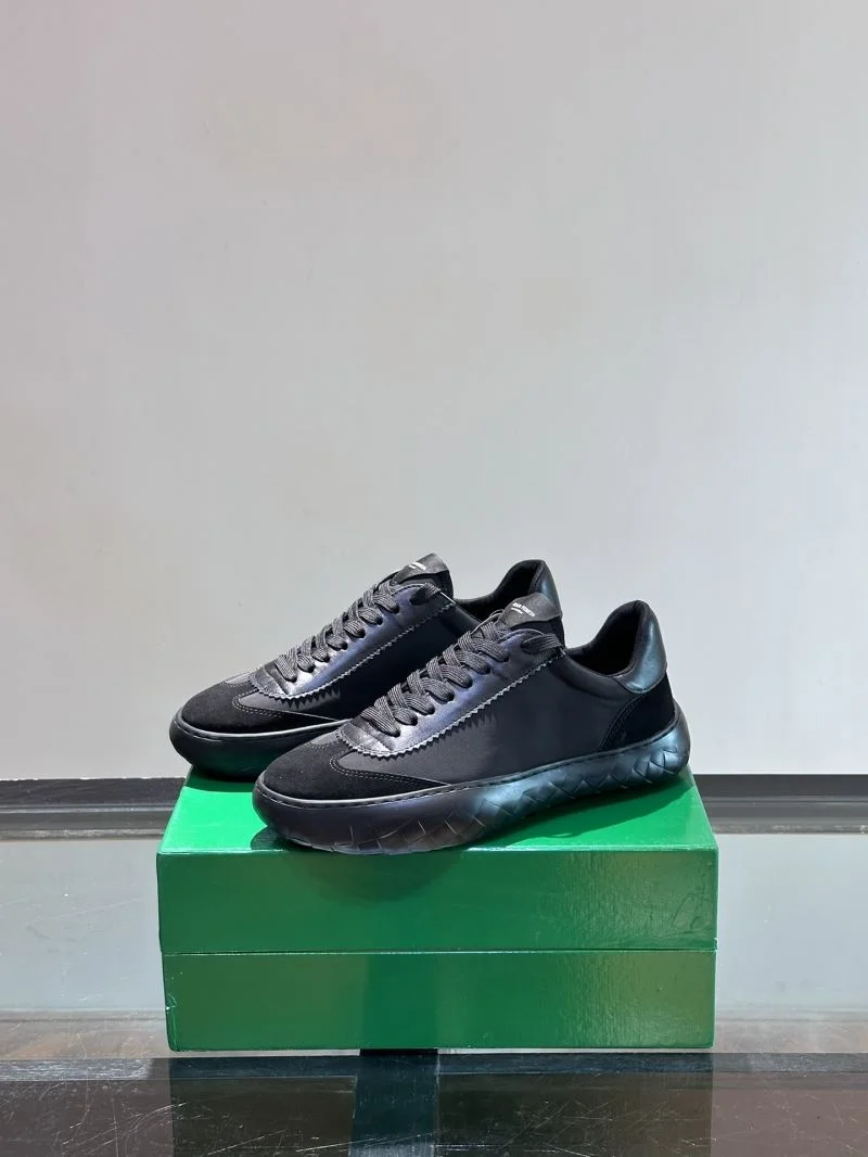 Refined Bottega Veneta Shoes 5005