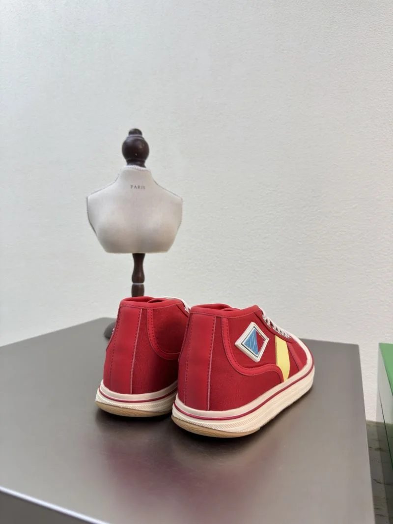Sporty Bottega Veneta Shoes 12826