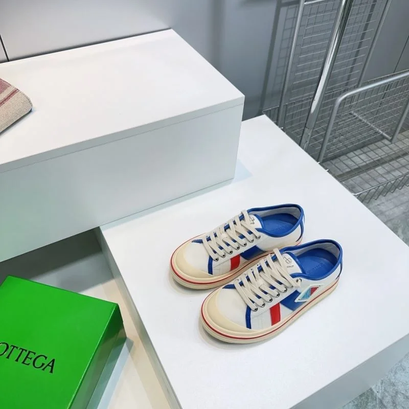 Bottega Veneta Shoes Sporty 10421