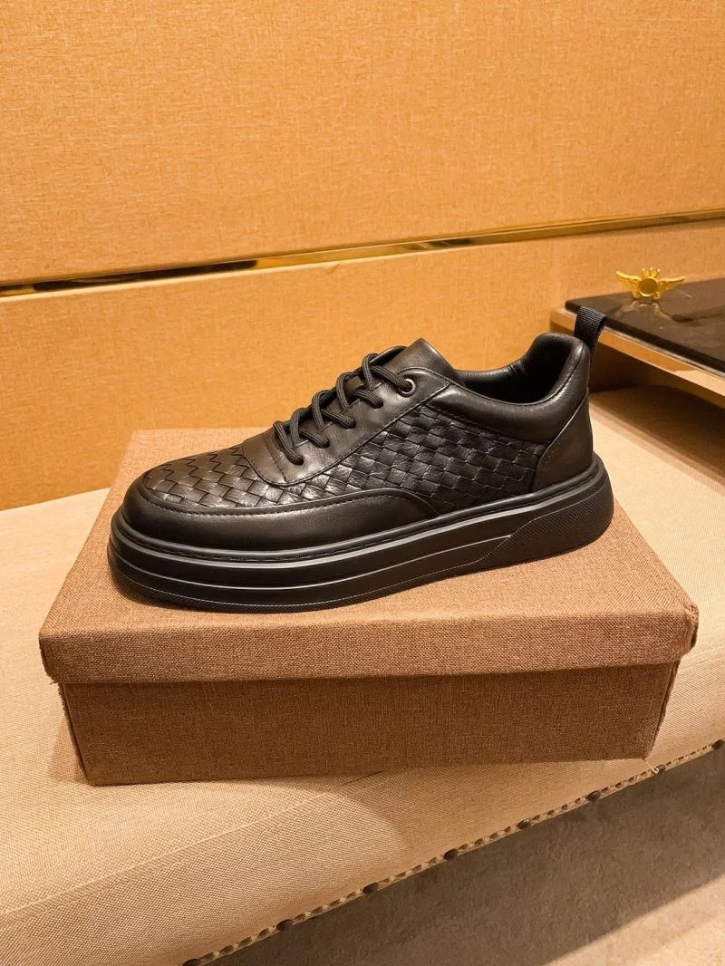 Sleek Bottega Veneta Shoes 14651
