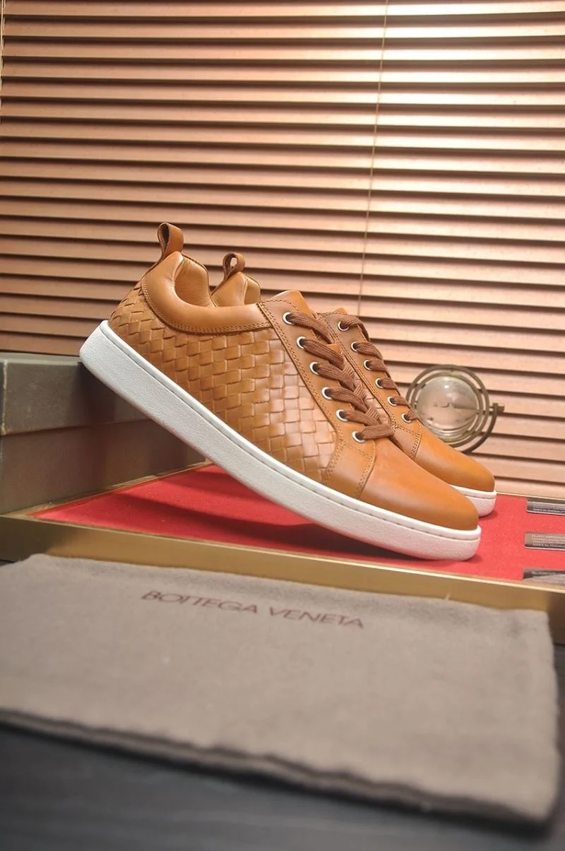 Casual Bottega Veneta Shoes 14577