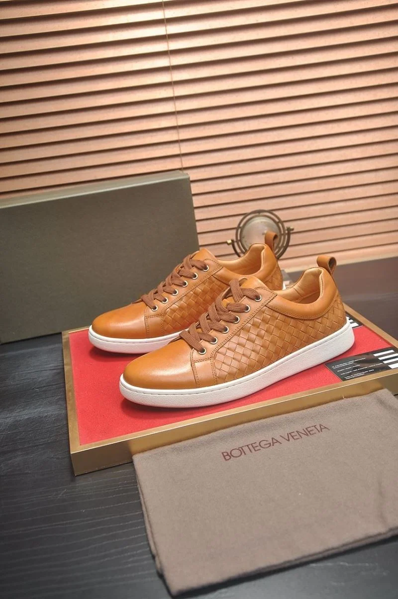 Casual Bottega Veneta Shoes 14577