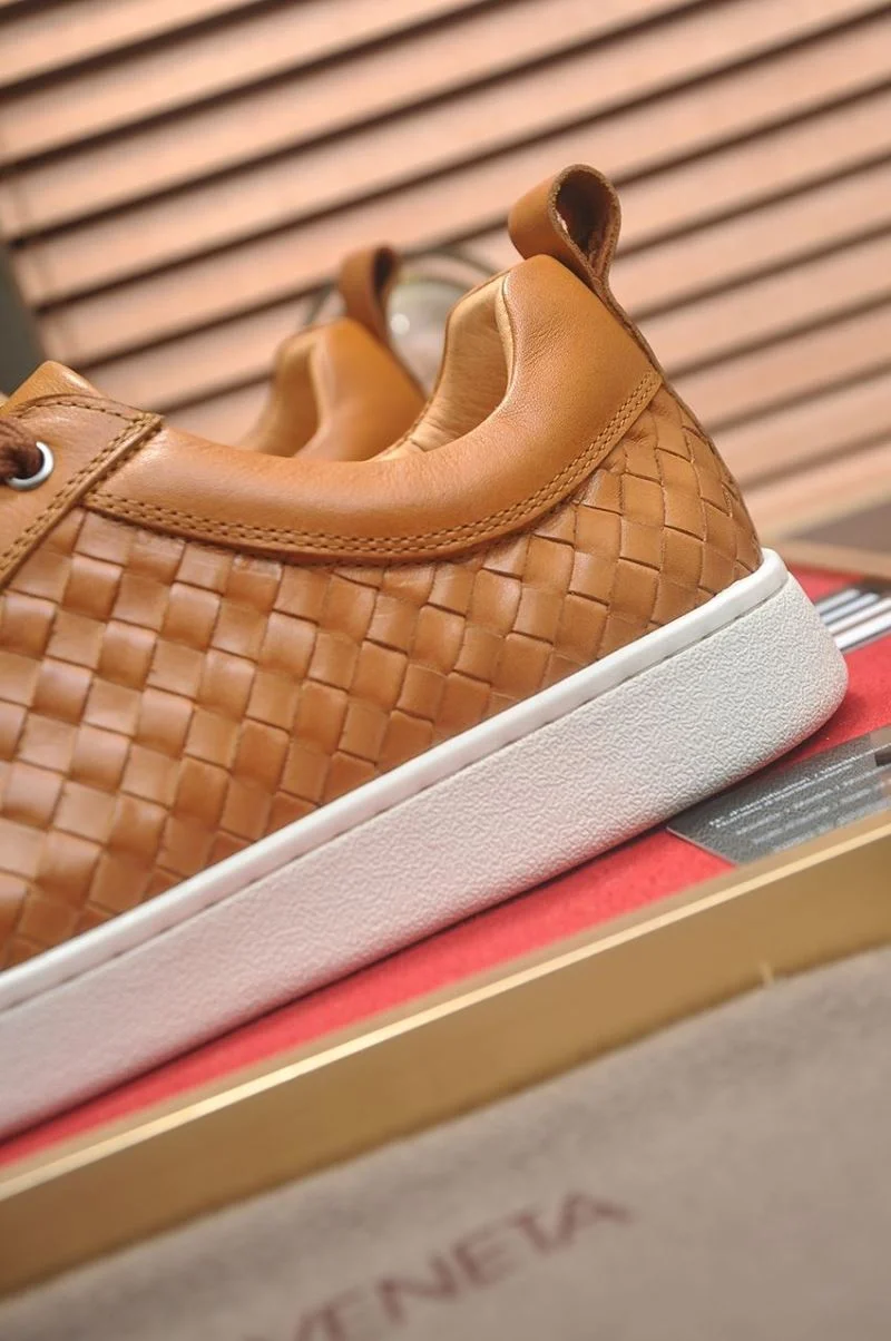 Casual Bottega Veneta Shoes 14577