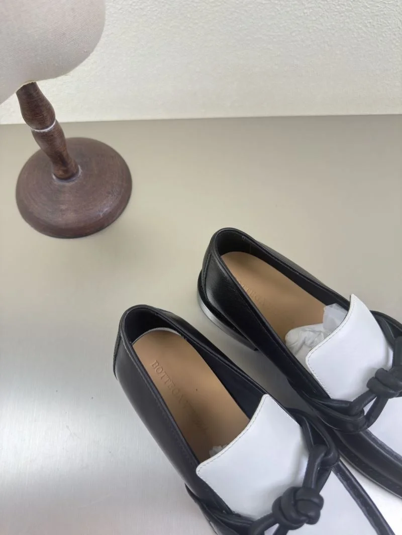 StreetReady Bottega Veneta Shoes 6749