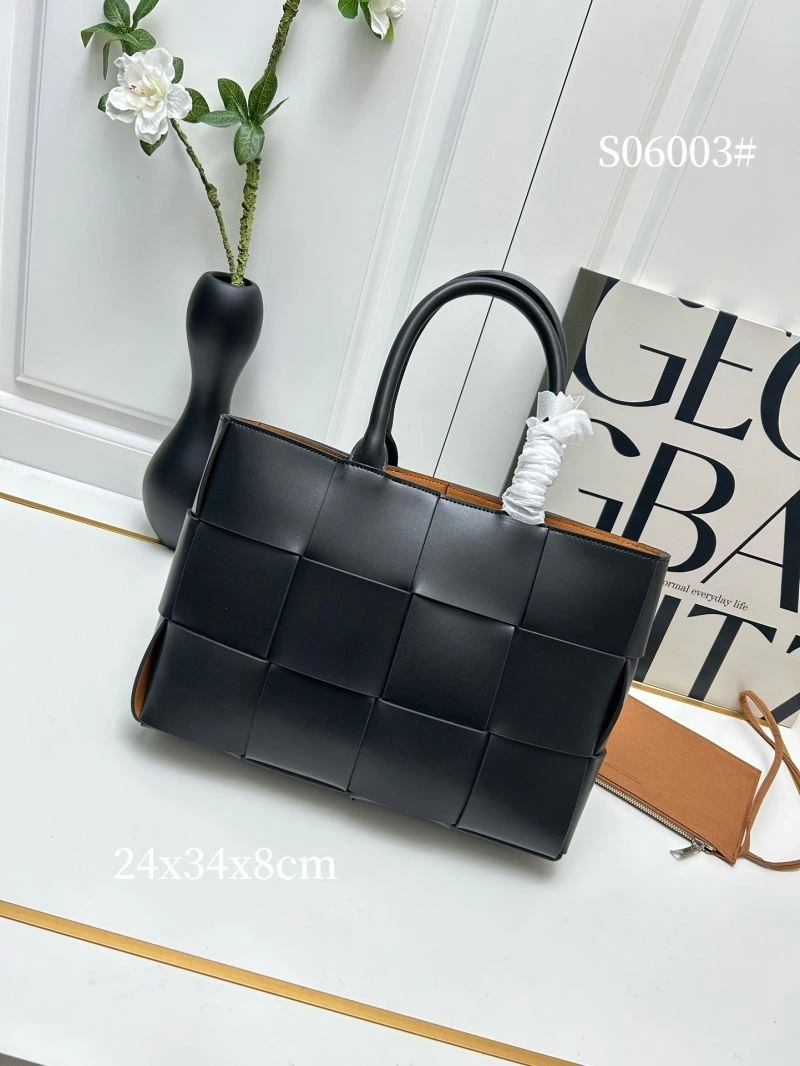 Bottega Veneta Shopping Bags DailyWear 84671