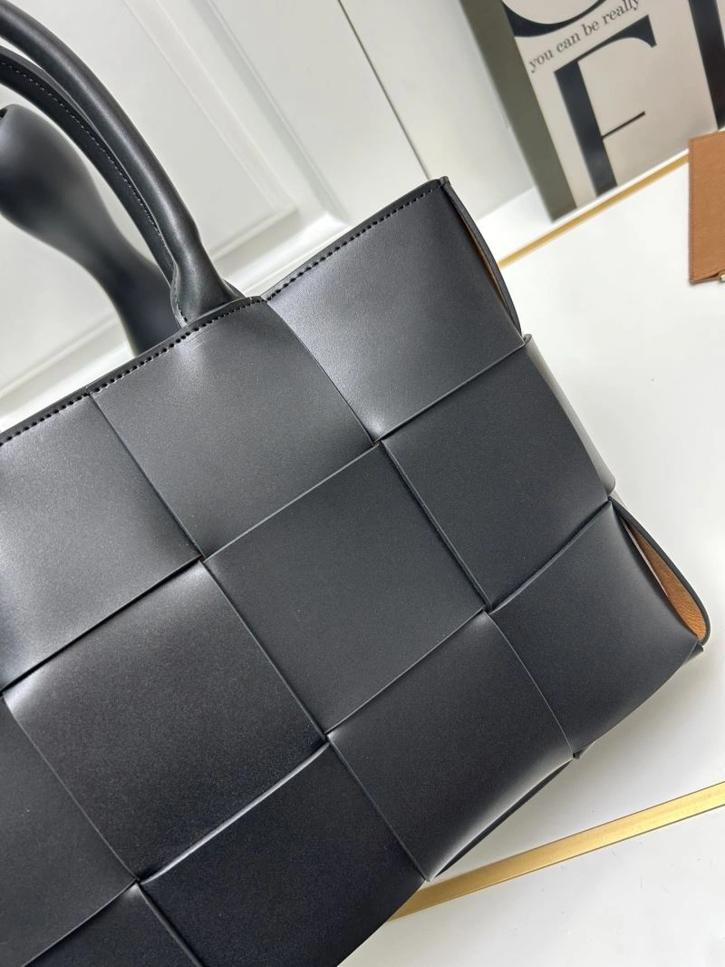 Bottega Veneta Shopping Bags DailyWear 84671