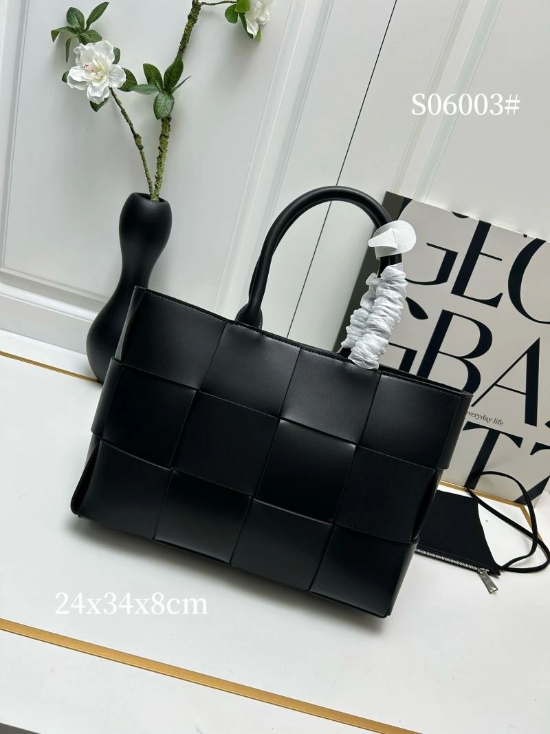 Bottega Veneta Shopping Bags OnTrend 84662