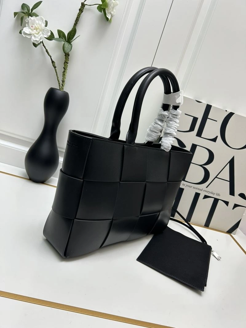 Bottega Veneta Shopping Bags OnTrend 84662