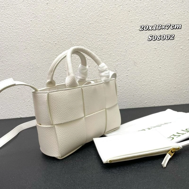 Bottega Veneta Shopping Bags OdorResistant 84656