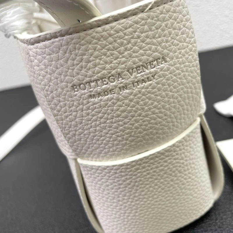 Bottega Veneta Shopping Bags OdorResistant 84656