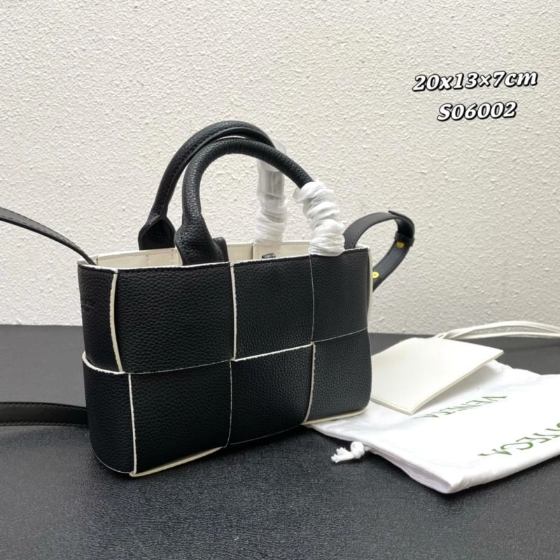 Bottega Veneta Shopping Bags FreshLook 84658