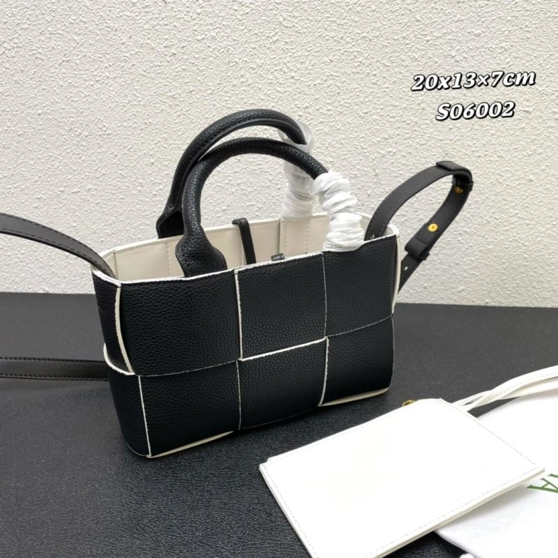 Bottega Veneta Shopping Bags FreshLook 84658
