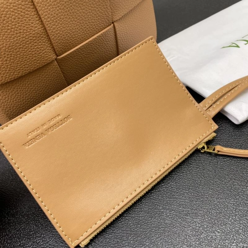 AllSeason Bottega Veneta Shopping Bags 84684