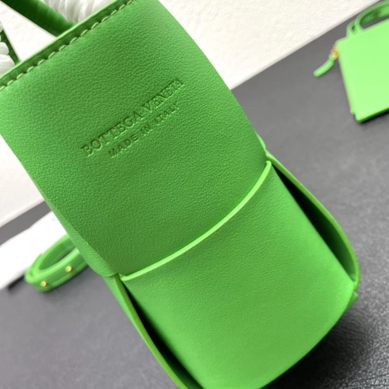 Affordable Bottega Veneta Shopping Bags 84697